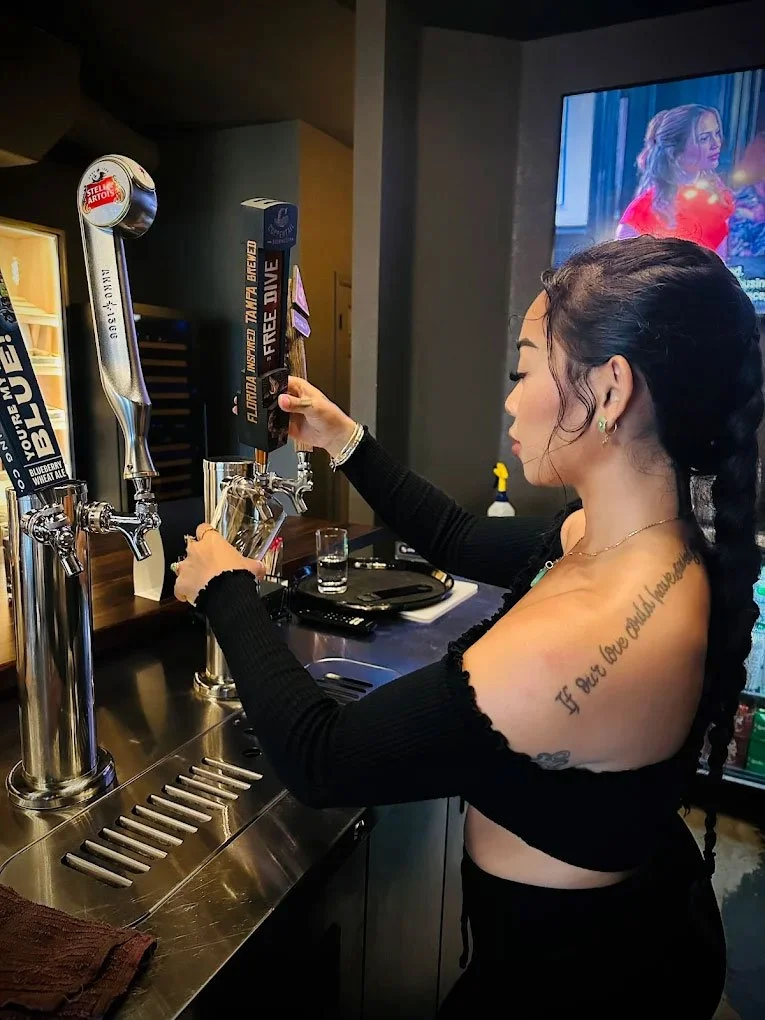 estate_cigars_and_social_have_a_beer.jpg