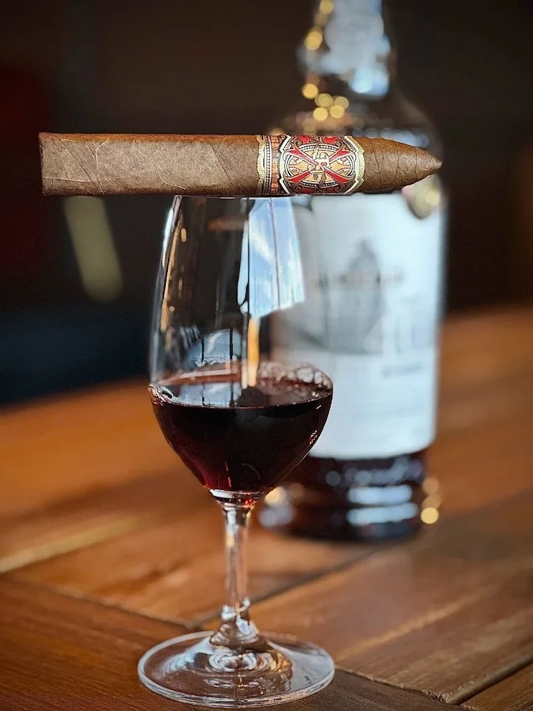 estate_cigars_and_social_balanced.jpg