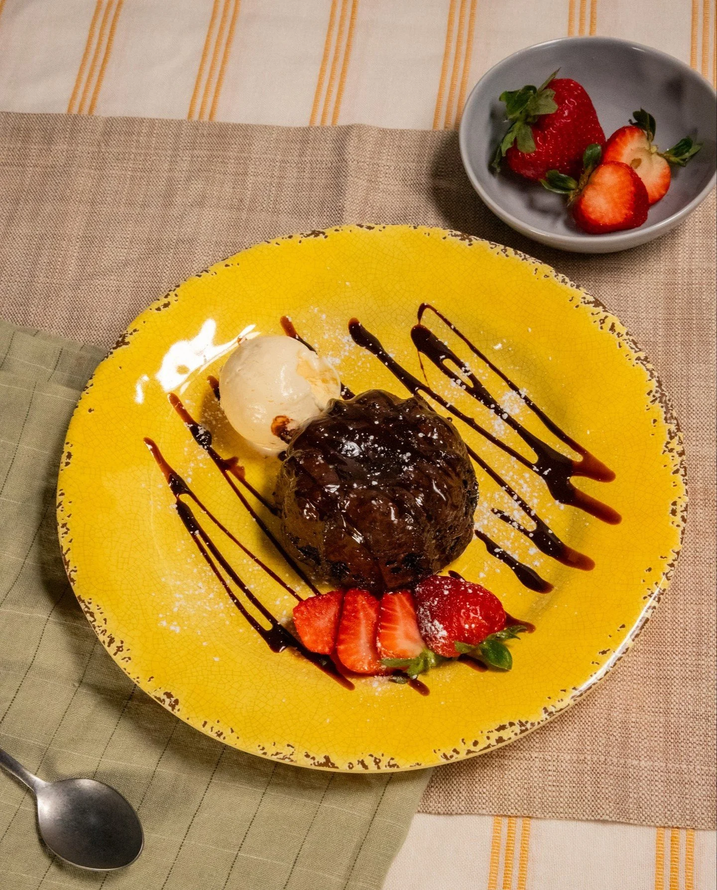 There is ALWAYS room for dessert! 🍫🍓