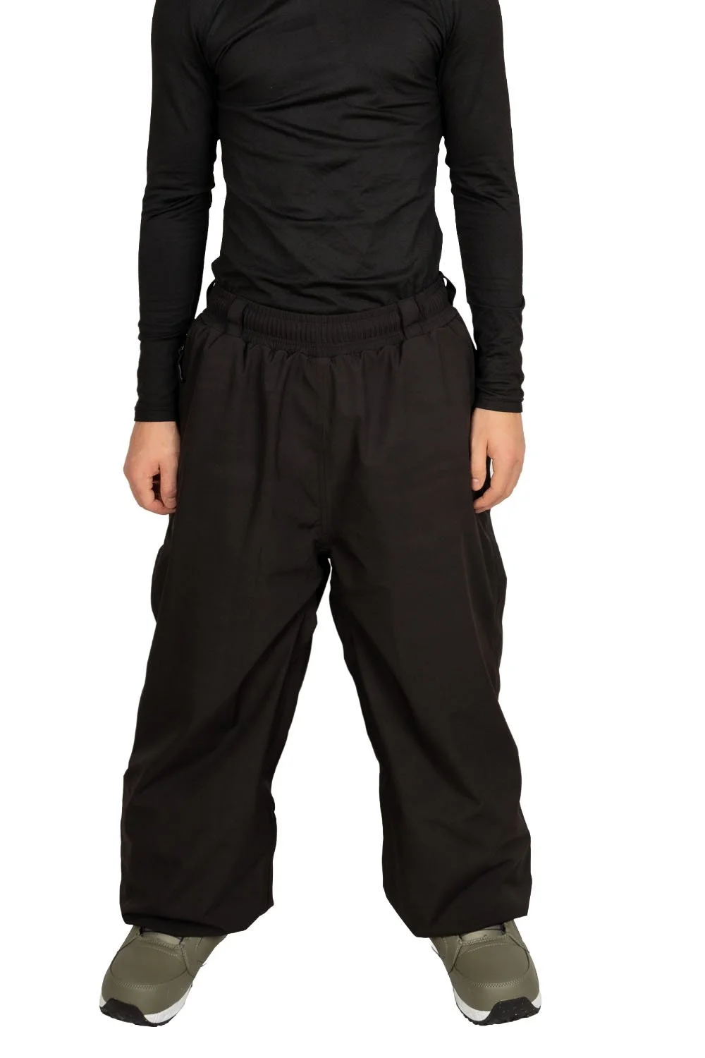 Front view of Snowripper Drift Pants in Black with baggy snowboard fit.