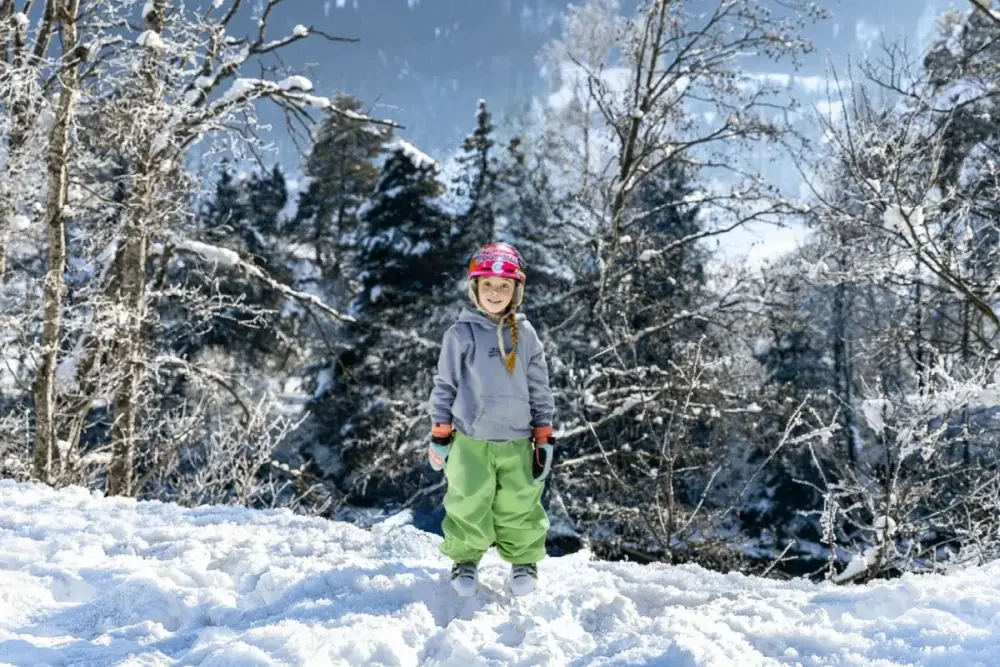 Girls Baggy Snow Pants Green.webp