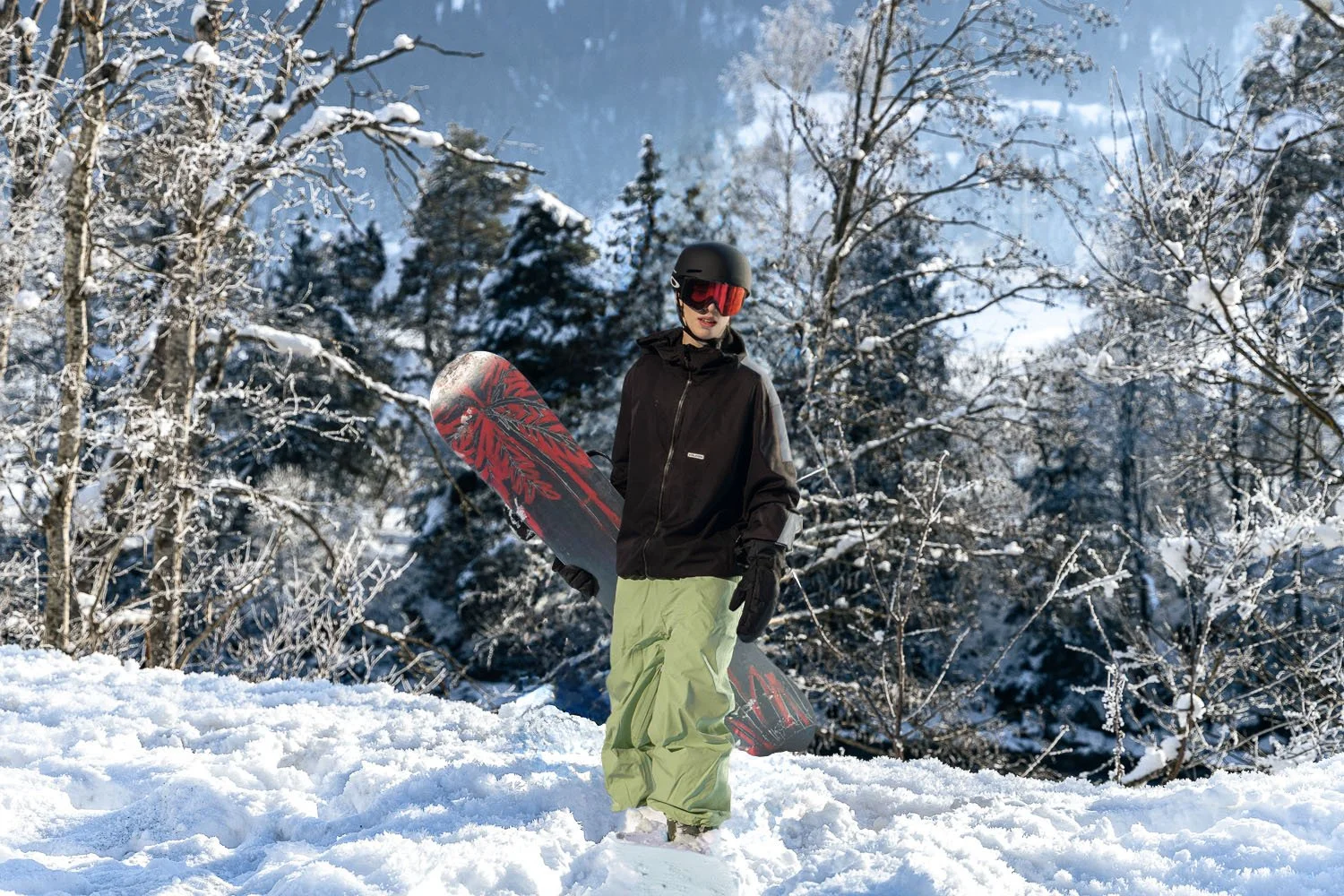 Green Baggy Snow Pants 2.jpg
