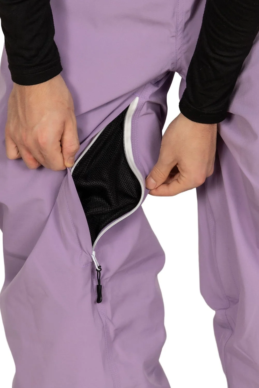 Close-up of vented leg panel on Thistle snowripper Drift Pants for breathability.