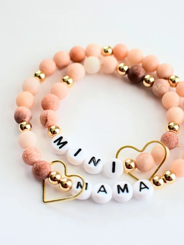 Mama Mini Bracelet Set1.webp
