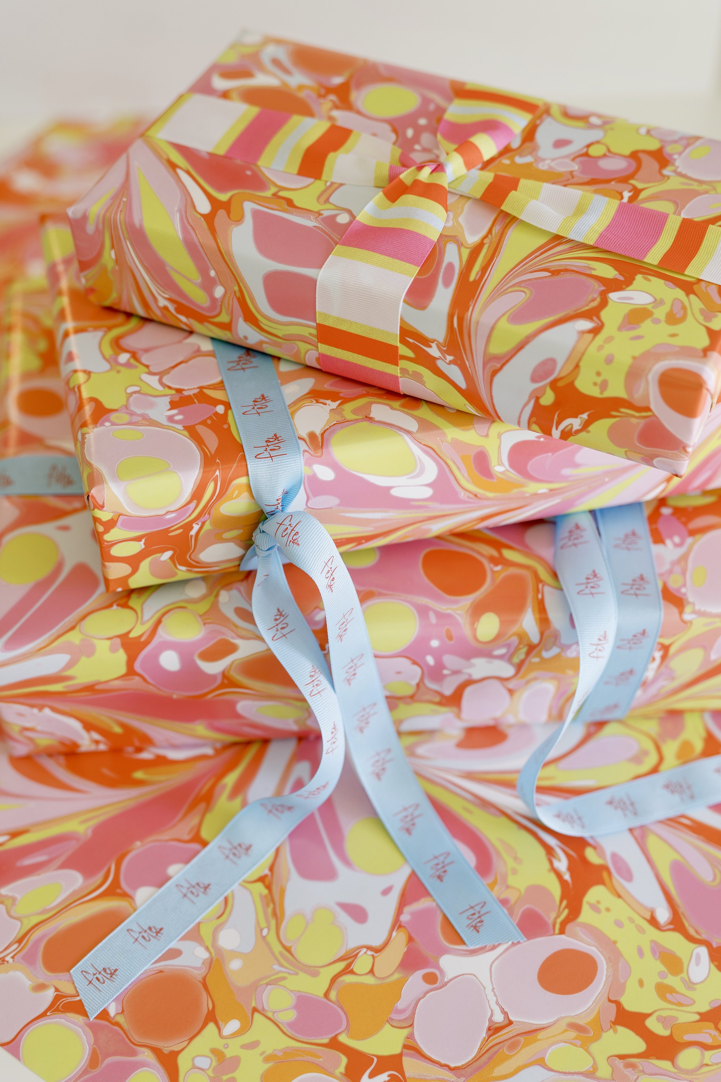 Fete Papier Signature Gift Wrap