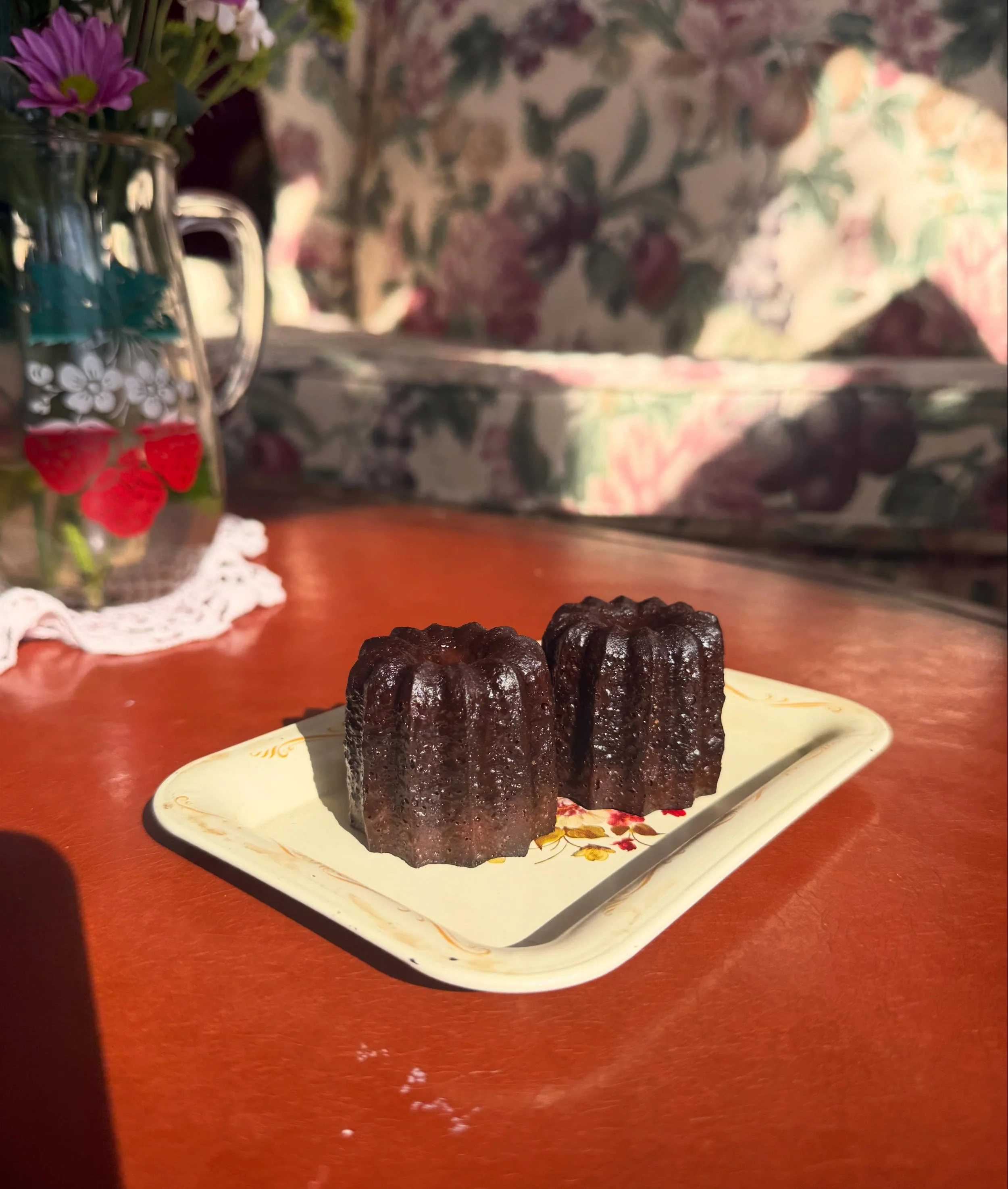 Chocolate Canal&eacute;s!!! 🍫🇫🇷❣️

These are here to stay! Meet the newest addition to Butterjoy&rsquo;s permanent menu: a French custard-based pastry infused with single-origin chocolate, coffee liqueur, rum, &amp; vanilla. Baked to perfection wi