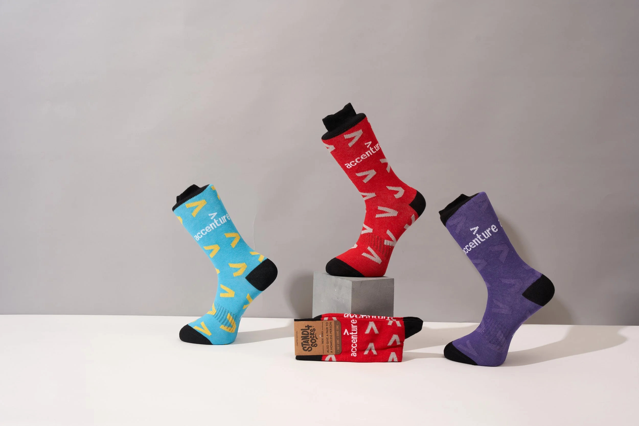 Accenture B2B Custom on Foot Display Studio.jpg