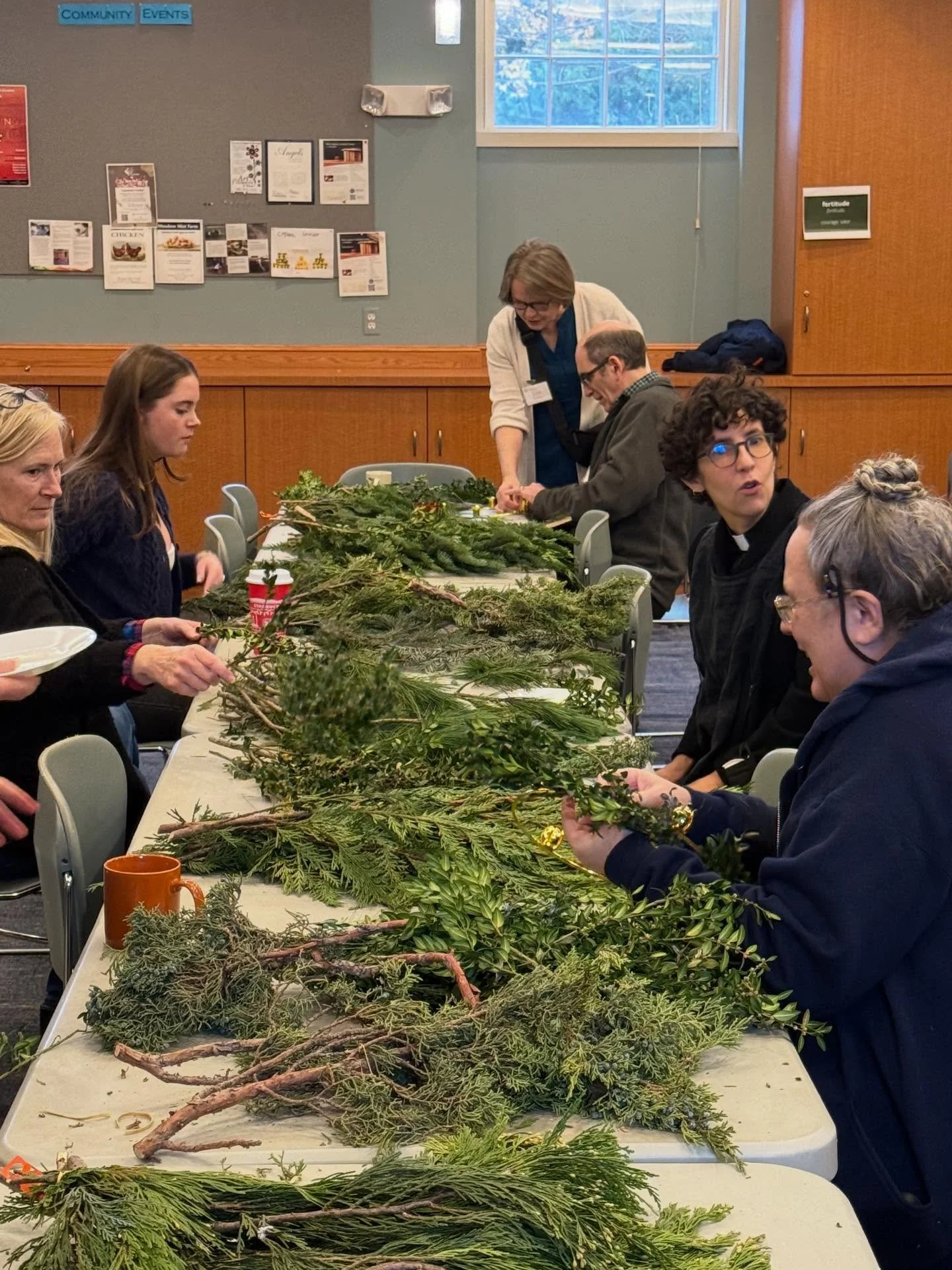 What a fantastically full First Sunday of Advent we had last Sunday at Our Redeemer! We worshipped, celebrated Rev. Christopher&rsquo;s 60 years of ordained ministry, made Advent wreaths, and enjoyed an Advent art project. The new liturgical year is 