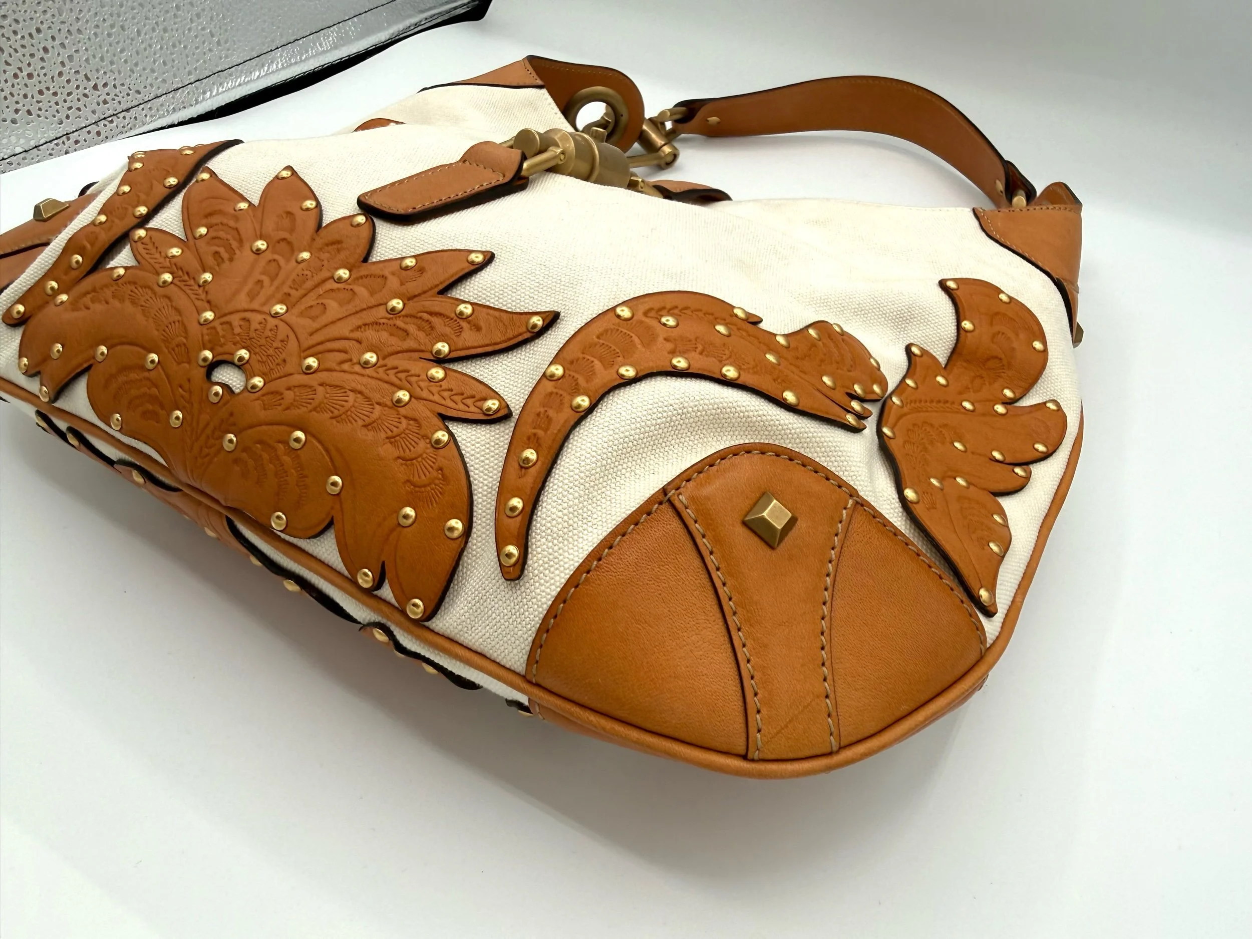 Gucci Western Horsebit Jackie Bag Side