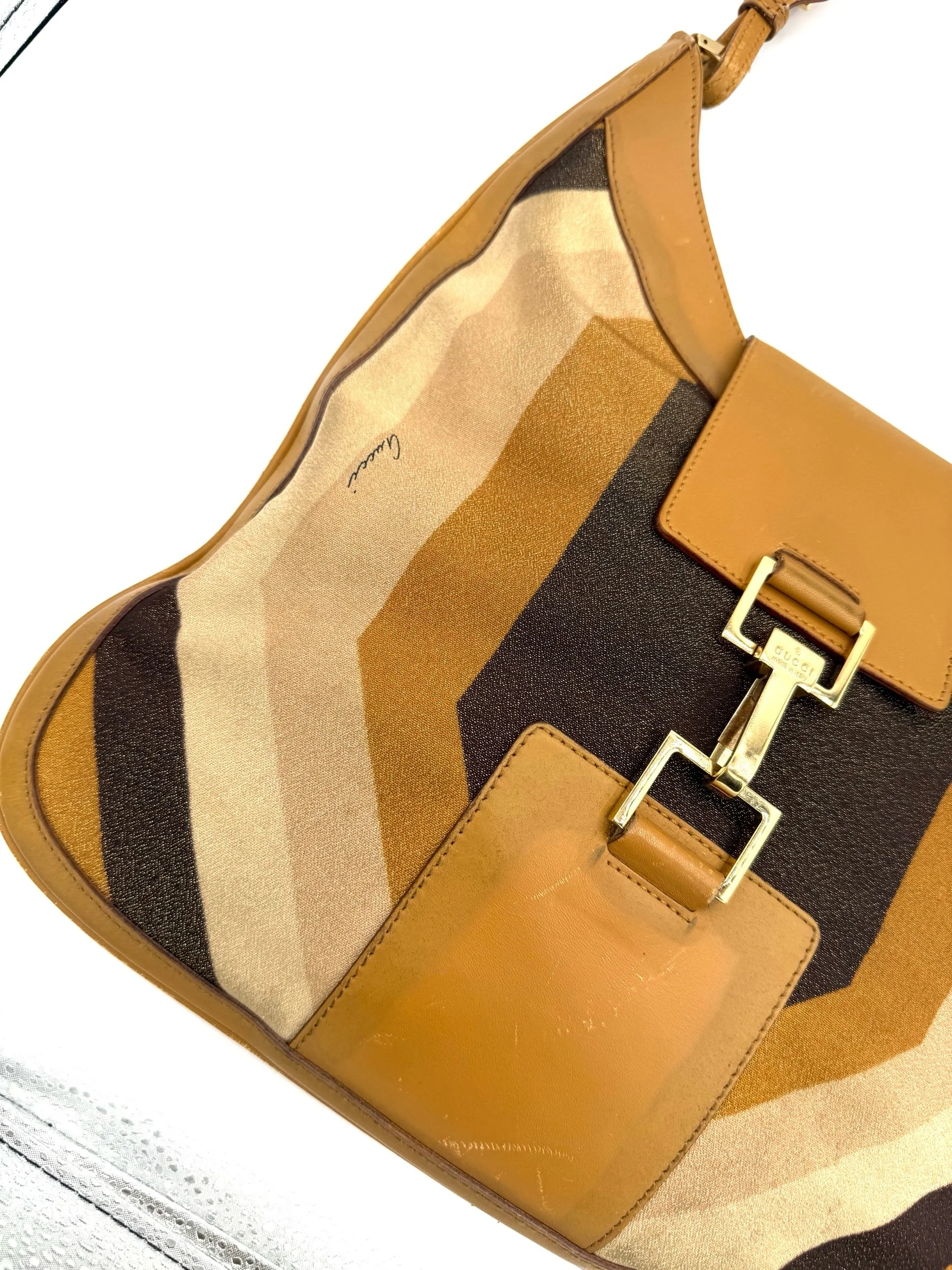 Gucci Jackie Bag Zoom In