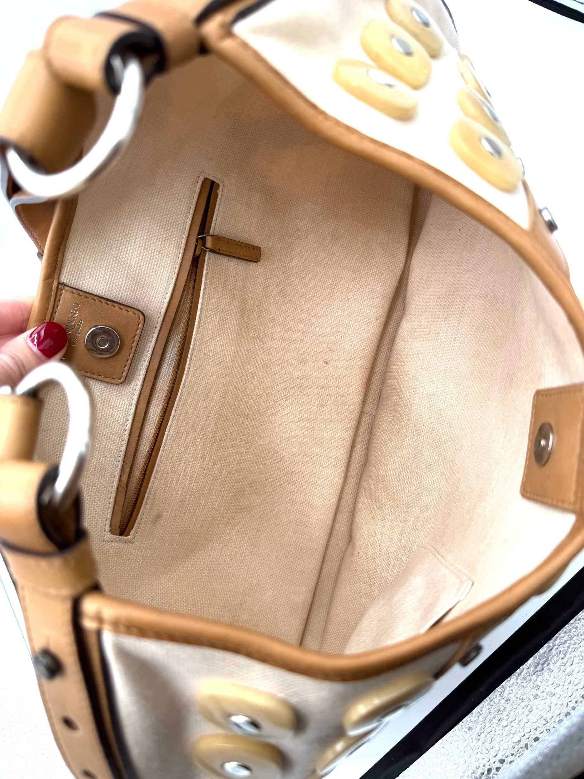 YSL Saint Laurent Grommet Mombasa Interior