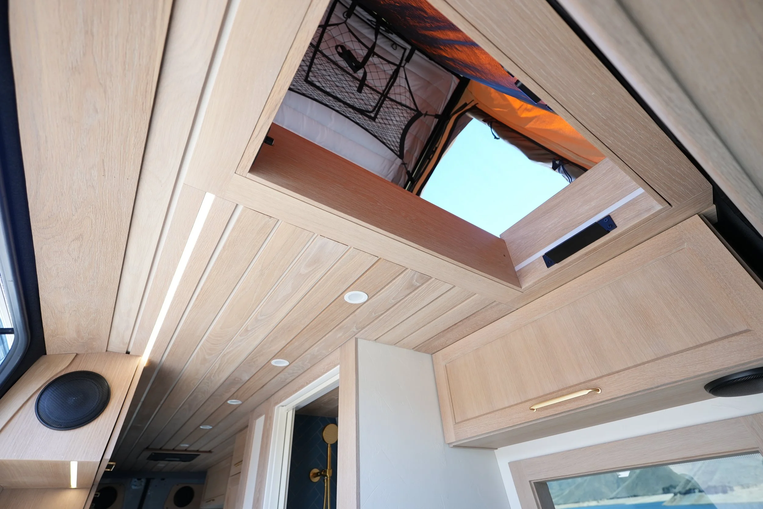 Custom Crafted Vans Family Van 55-21.JPG