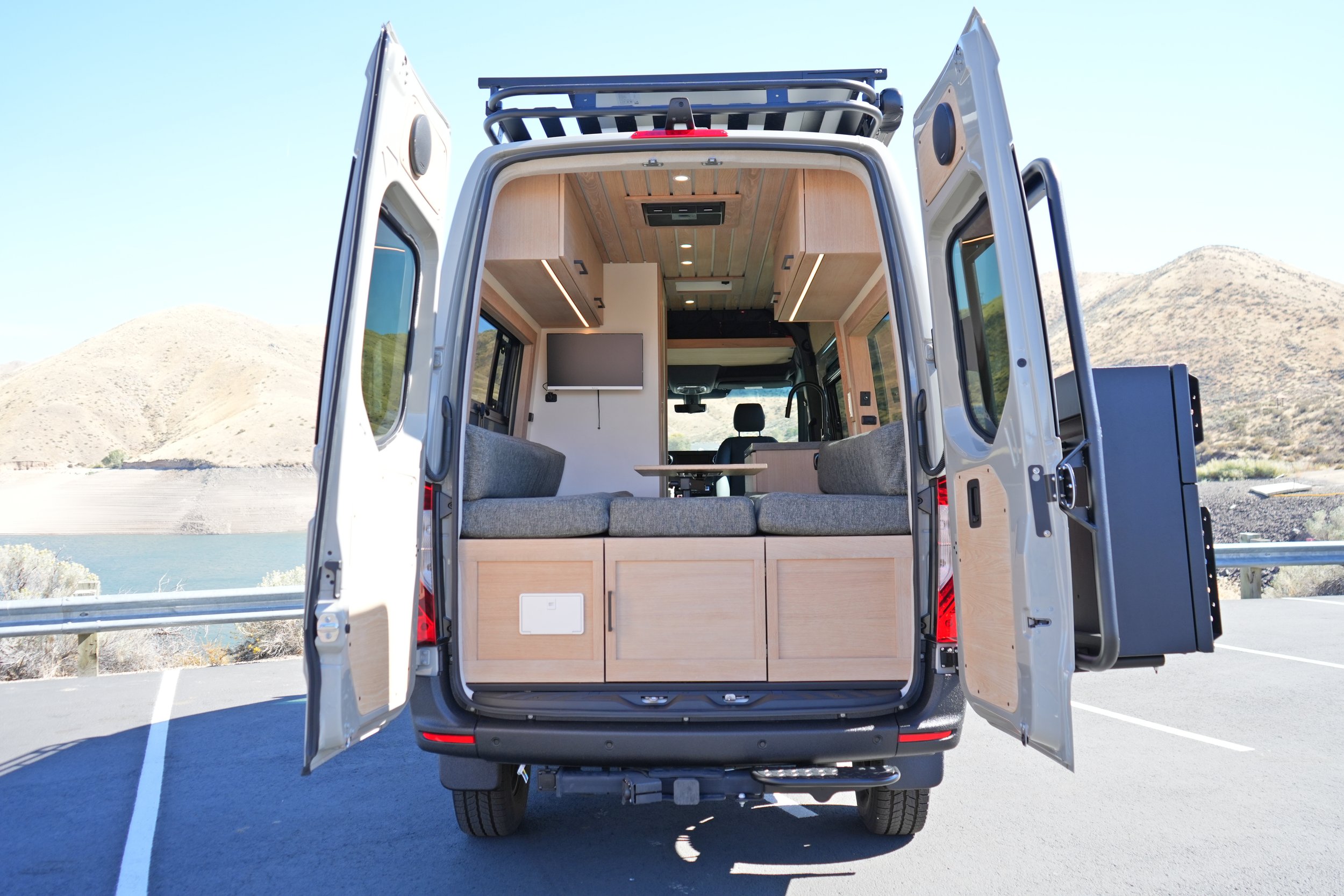 VAN BUILD #60