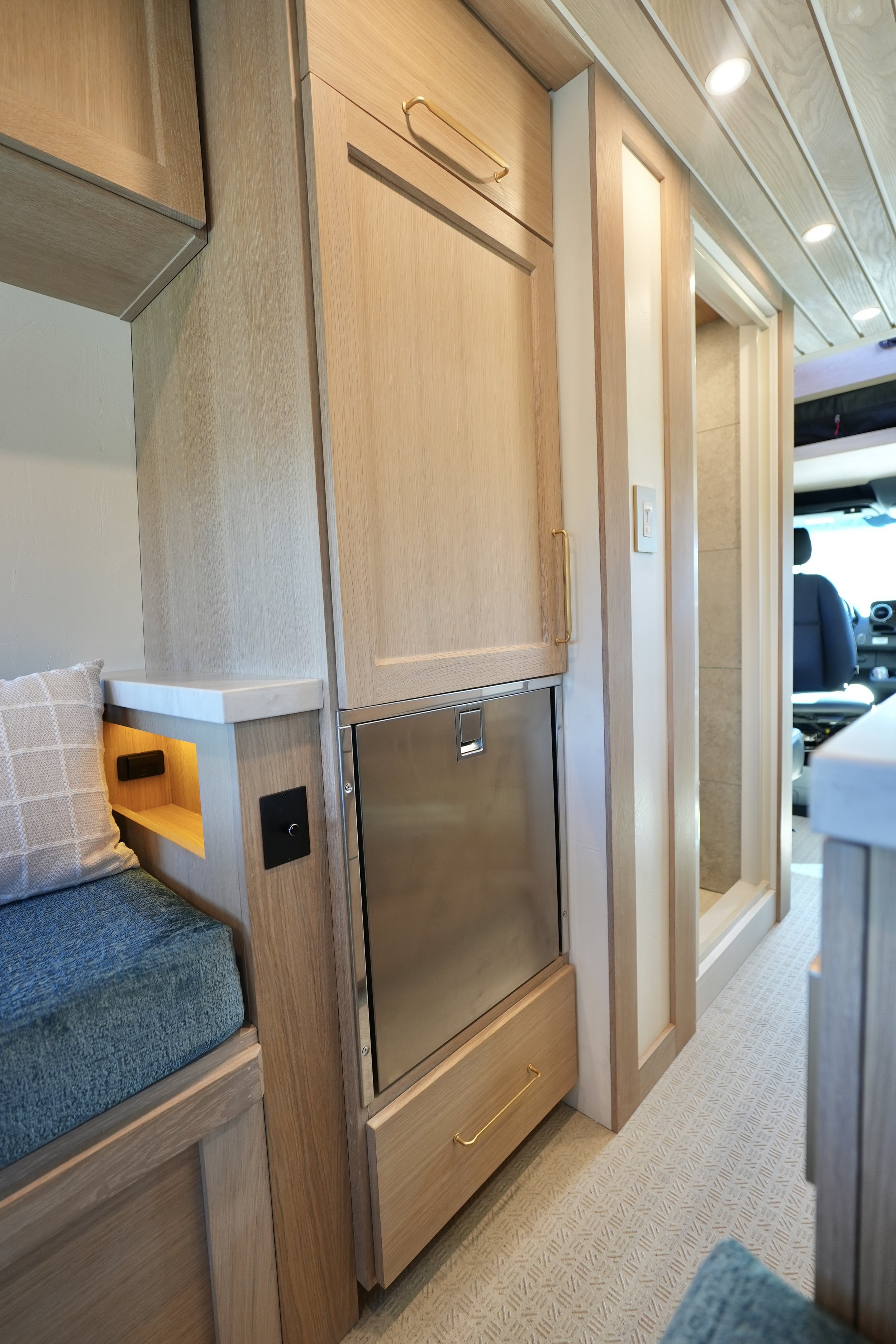 Custom Crafted Vans Family Van 55-28.jpg