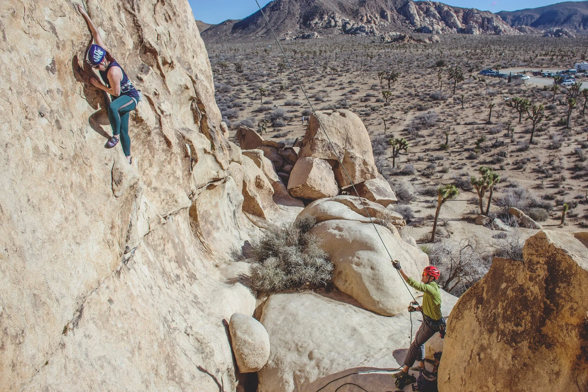 Winter Climbing Bliss in Joshua Tree: Best Sunny Beginner Routes