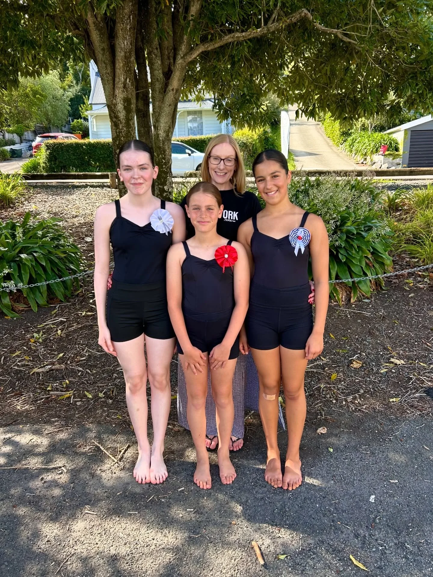 Congratulations to everyone who sat their @theidta exams over the weekend! Here&rsquo;s some of our Grade 2 Contemporary Modern Jazz students with Laura. 

A big thank you to Miss Cardwell, our examiner who is visiting from the UK. 

A special thank 