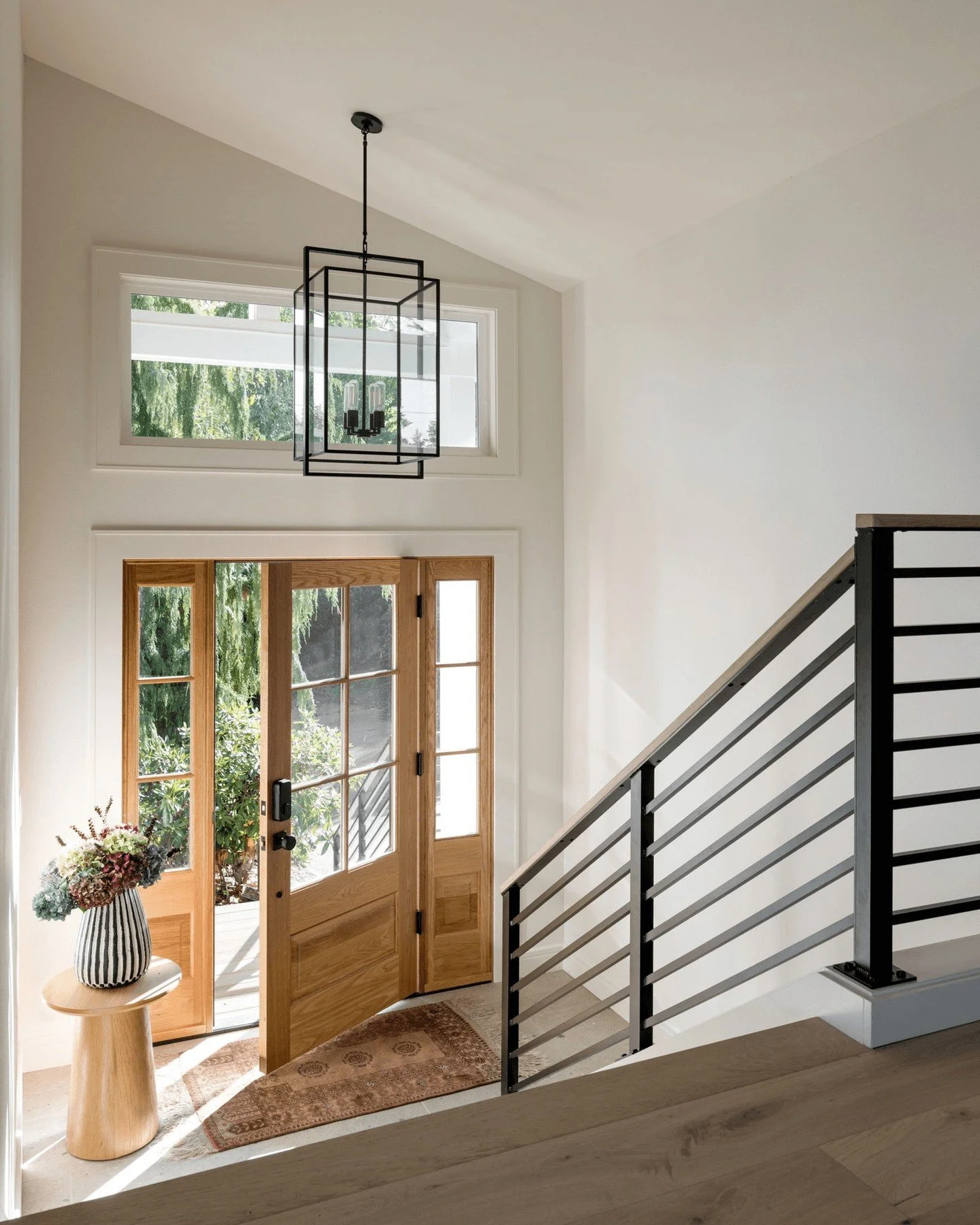 Thoughtful proportions, natural materials, and a sense of arrival. 

architect @h2darchitects
interior design Shannon Adamson Interior Design
photographer @mirandaestes

#h2darchitects
#entryway
#pnwarchitects
#luxuryarchitect
#interiordesignseattle