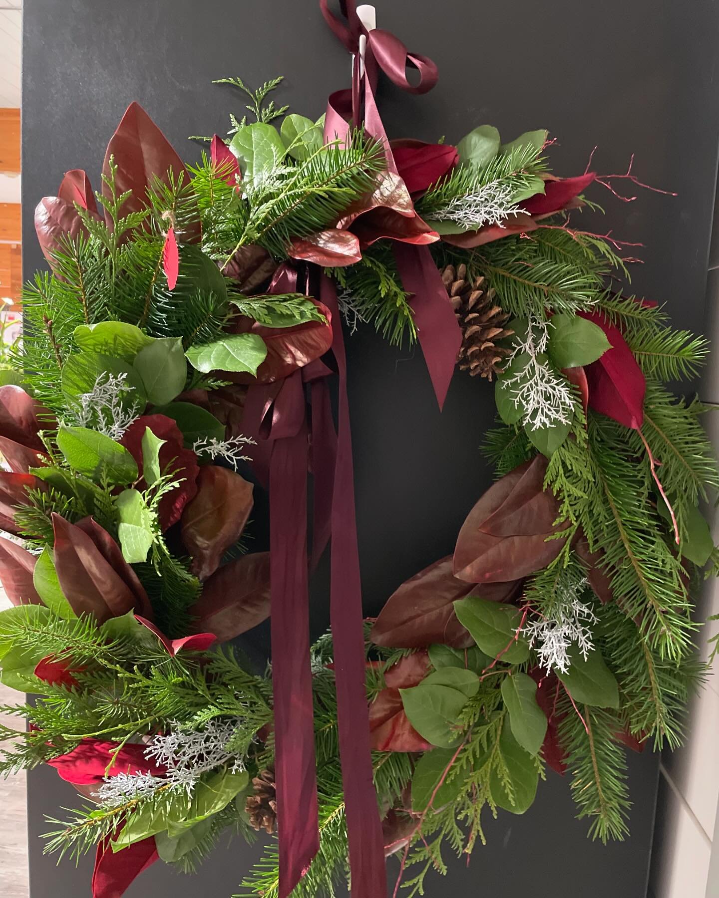 More holiday wreaths!!! Available at The Flower Bar!! 🎄