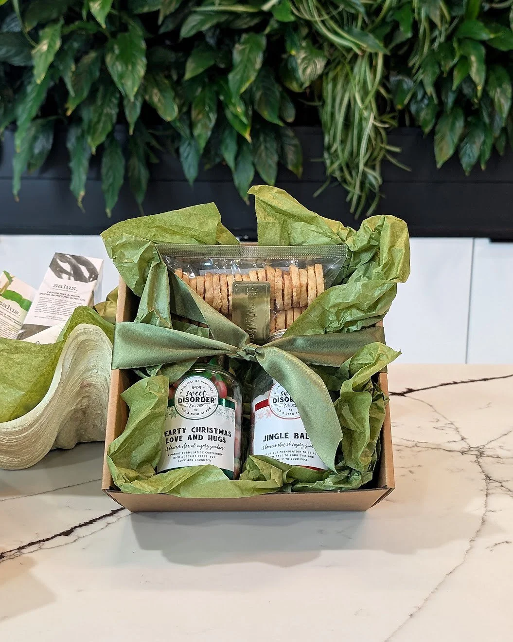 🎁 ✨ Hoping to find the perfect gift? Let us help you. Simply share your budget and interests, and we&rsquo;ll help you curate a custom gift box filled with thoughtful, personalised products. 

#violetandivvy #customgifts #christmasgiftideas #giftide