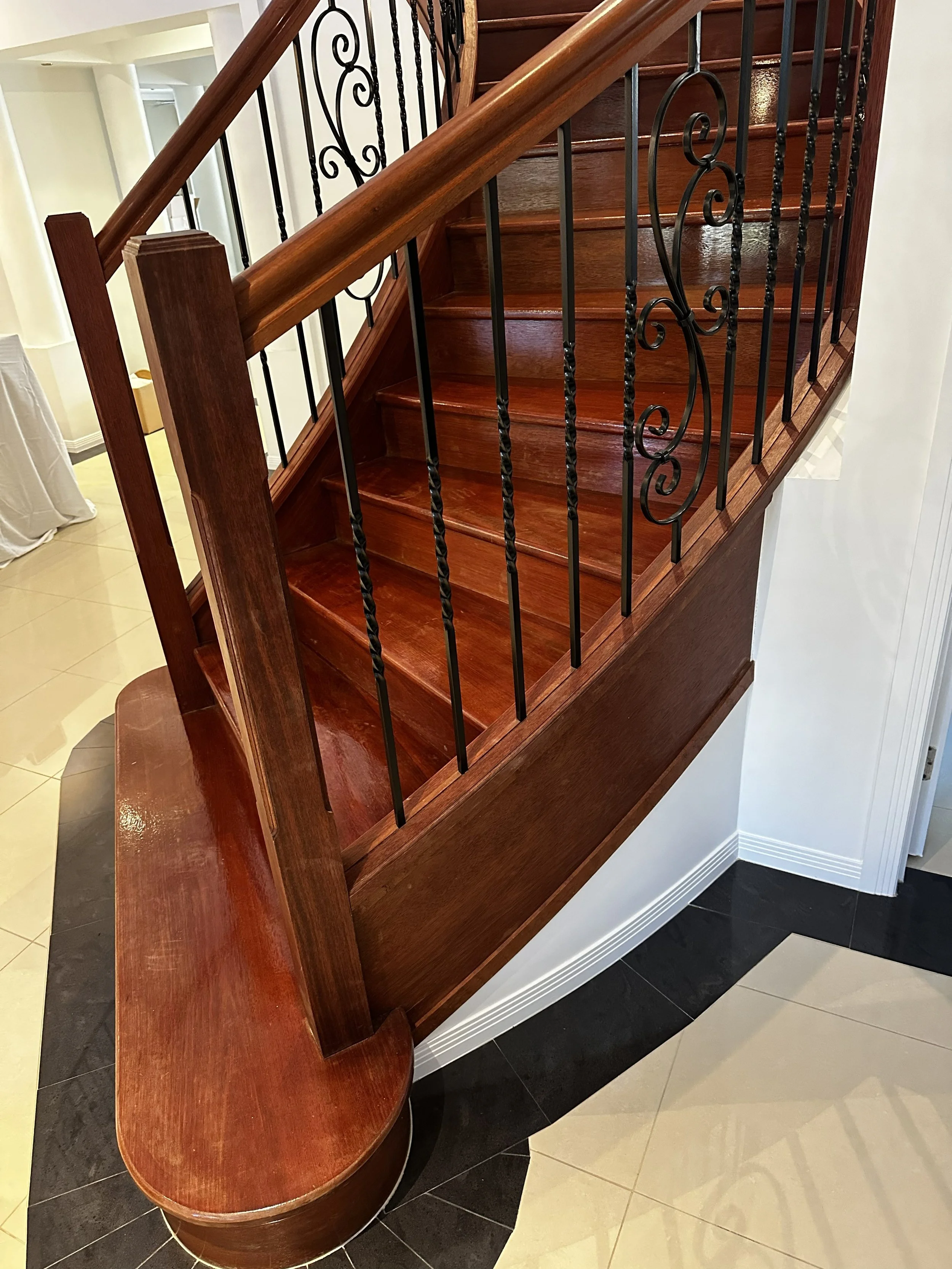 STAIR 1 BEFORE.jpg