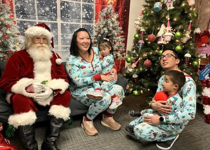 This holiday season, a sensory-friendly Santa came to visit our Autism Therapy Services center in Valencia, creating joyful, inclusive moments for 45 families. 💫

Each child got their very own moment with Santa&mdash;some used tech devices, others w