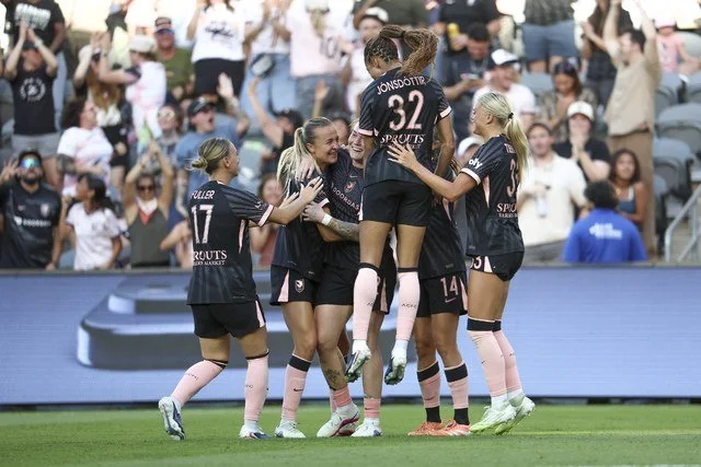 A new partnership for a more inclusive game day experience 🧡⚽

Easterseals SoCal is teaming up with Angel City Football Club to help ensure every fan can fully enjoy the excitement of matchday.

Learn more about how we are bringing accessibility to 