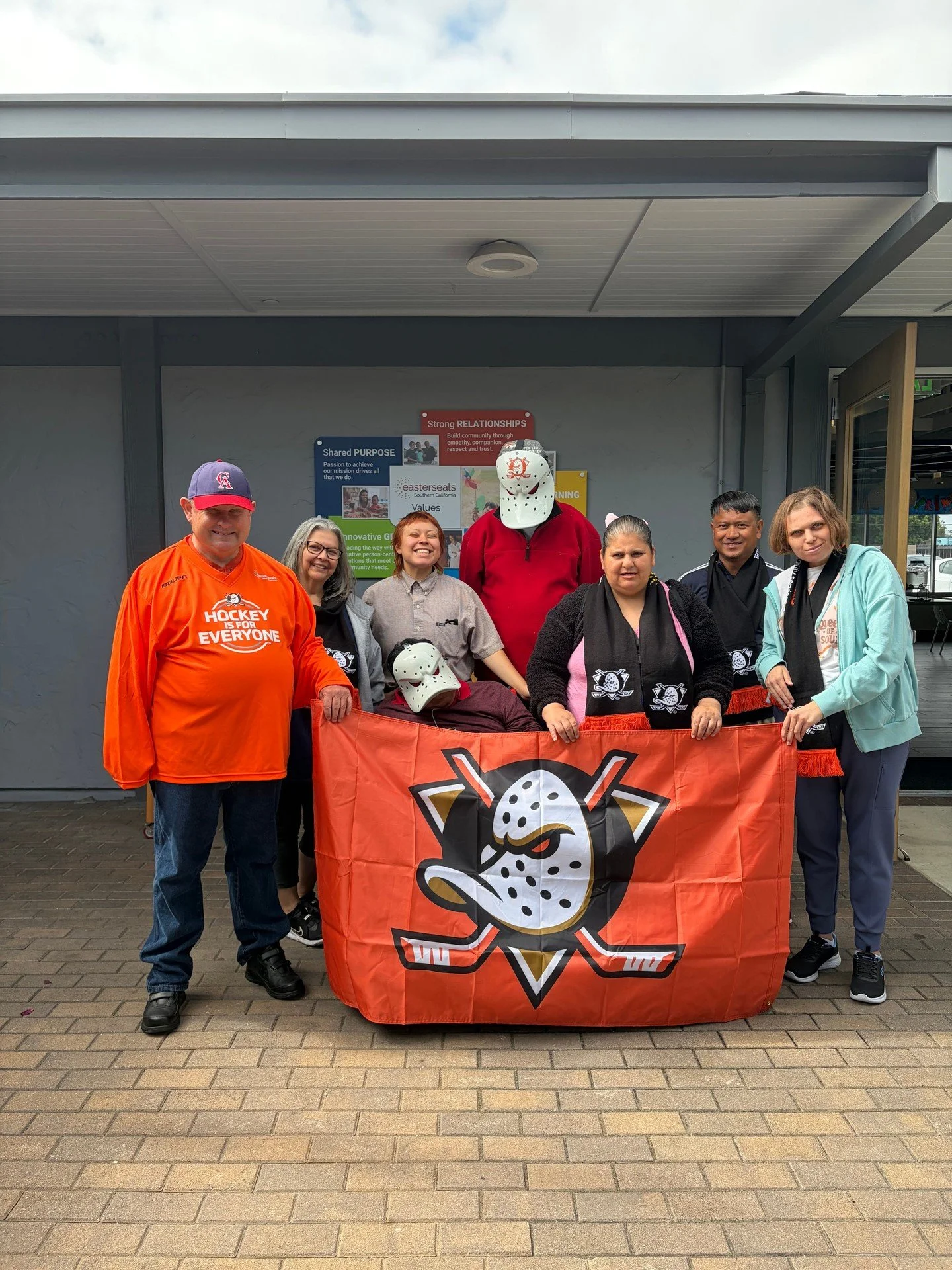 We&rsquo;re cheering on the Anaheim Ducks tonight! 

As the Official Disability Inclusion Partner of the Anaheim Ducks, Easterseals Southern California is proud to collaborate on creating welcoming communities where people with disabilities and their