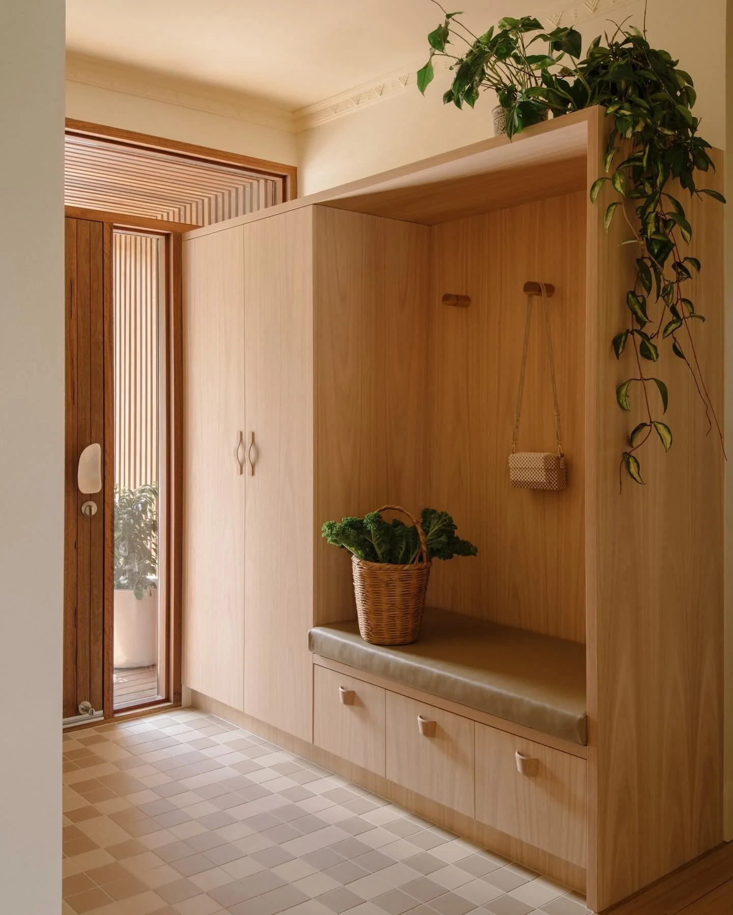 From concept to render to reality (and all the not so pretty stuff in between, but that&rsquo;s on us). It&rsquo;s a plan you don&rsquo;t have to second guess, and those are the kind of plans we love. 

LAGOM HOUSE | Entry 

#avacantspacehome