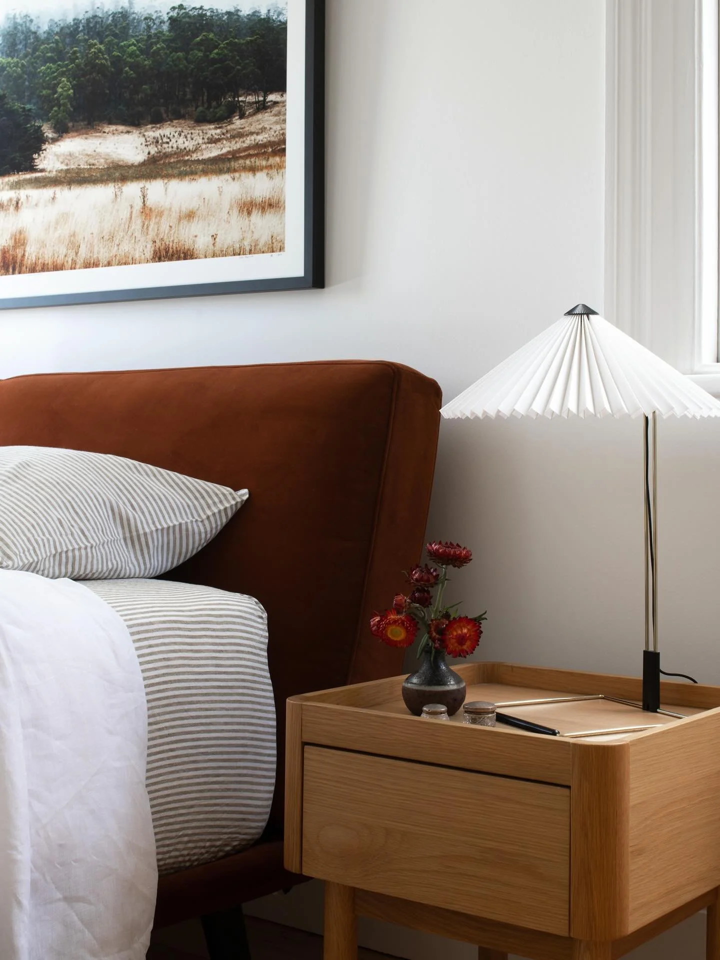 Memories from Memory House. 
A colour combo that never gets old. 

MEMORY HOUSE | Main Bedroom 

#avacantspacehome