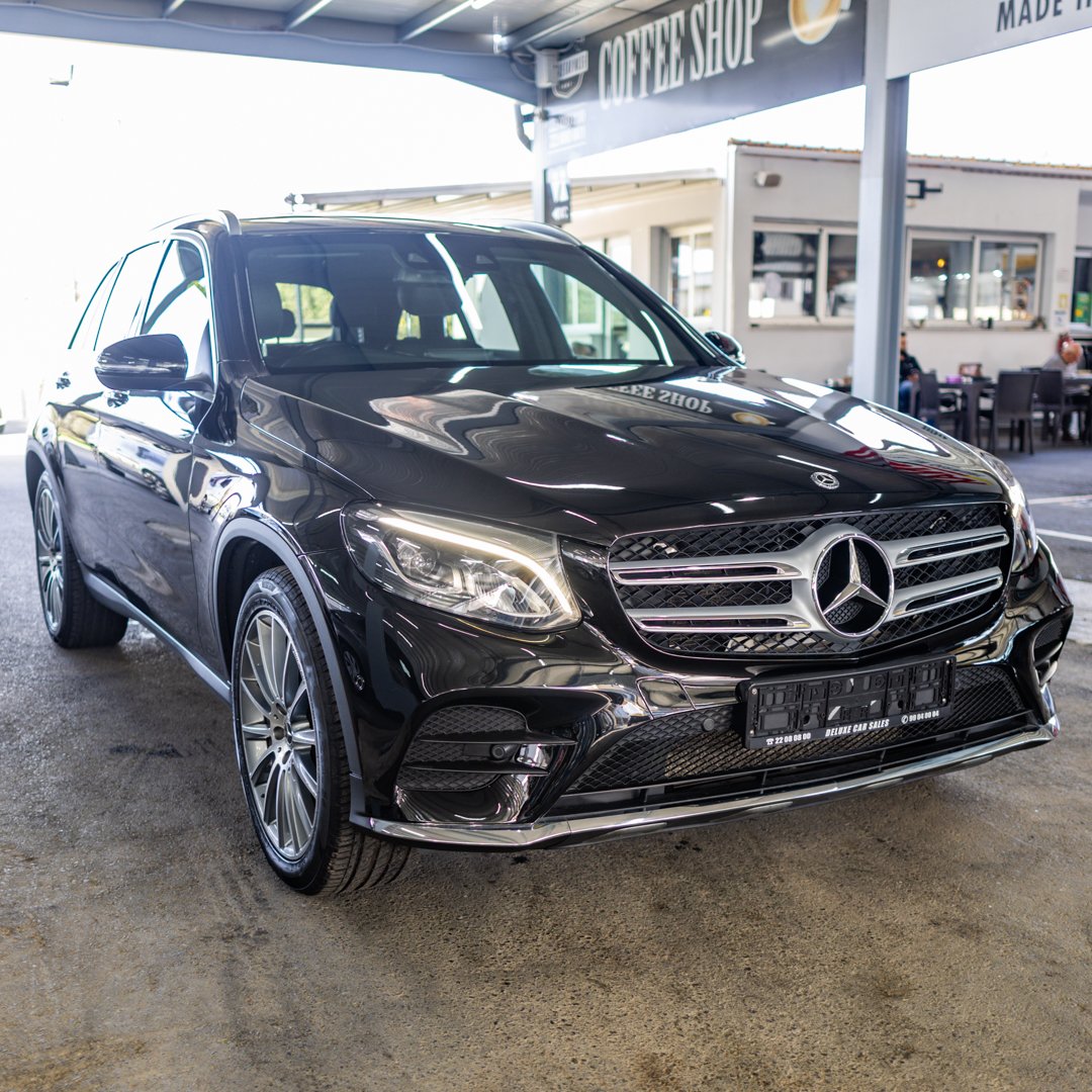 Deluxe - 12dec - Mercedes - 1080-04.jpg