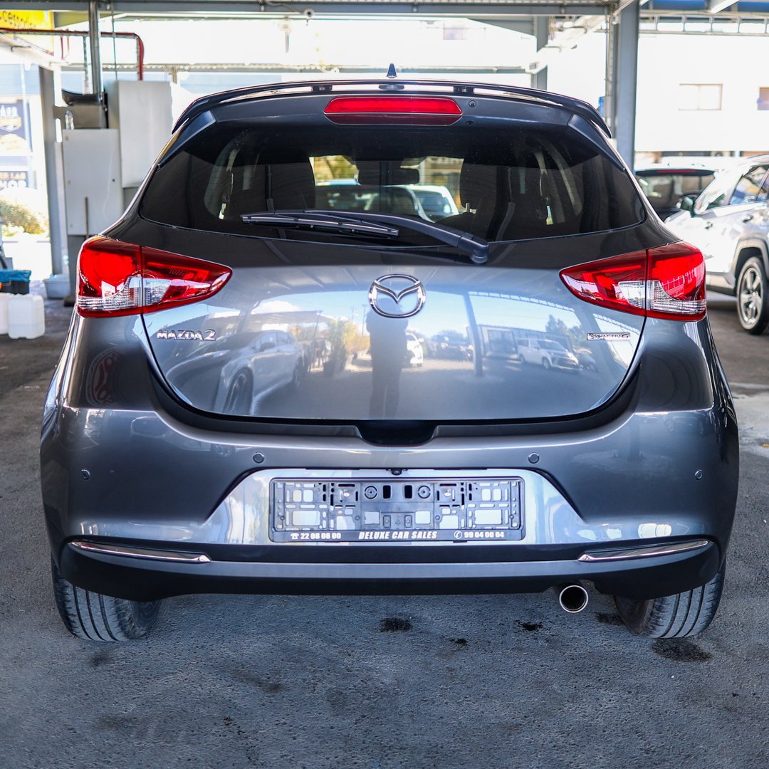 deluxe-mazda2-1080-08.jpg