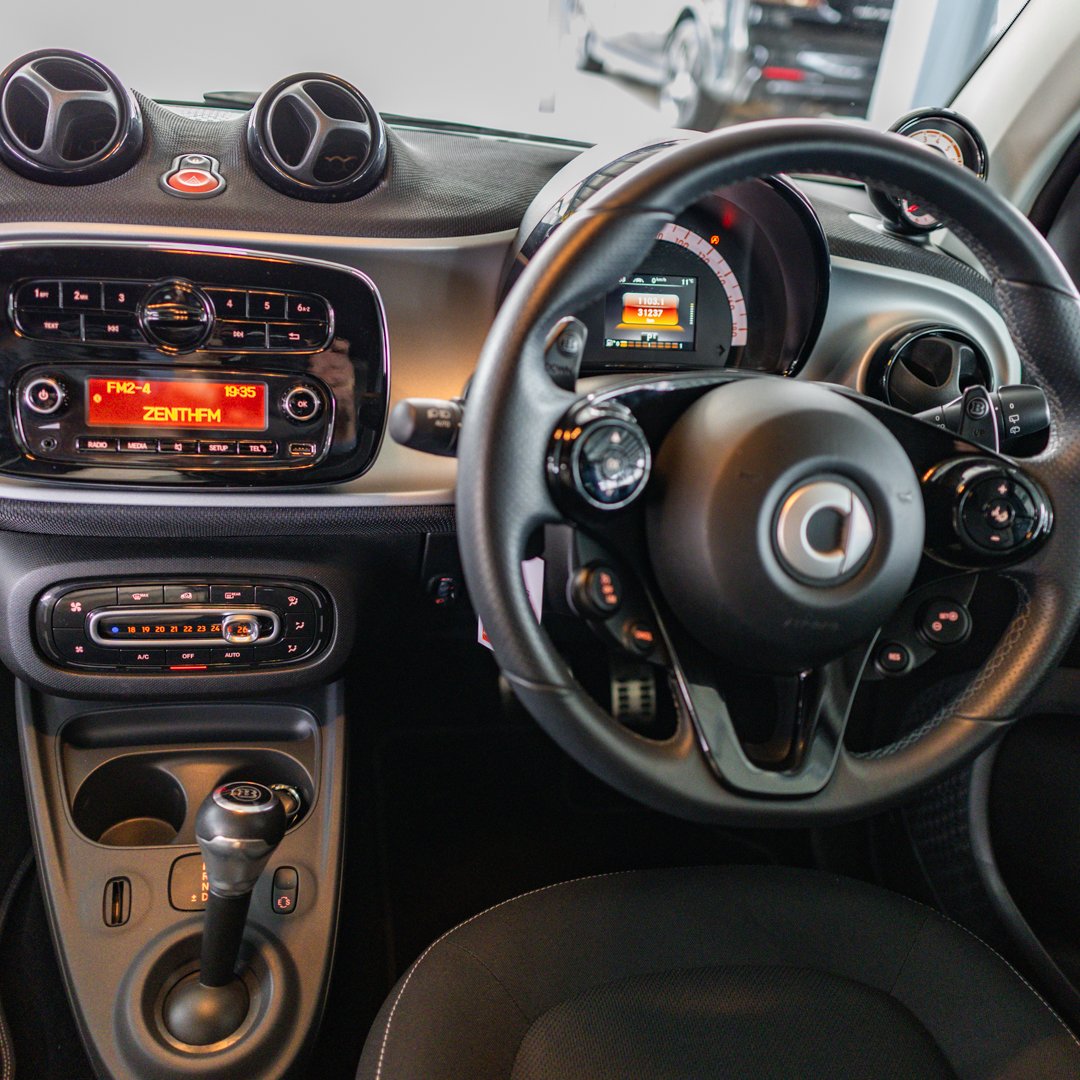 Deluxe - smart - 1080-2.jpg