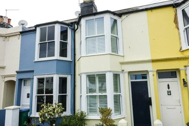 West sussex house for cash