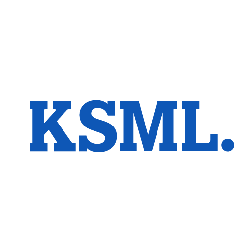 KSML logo, sininen teksti valkoisella taustalla.