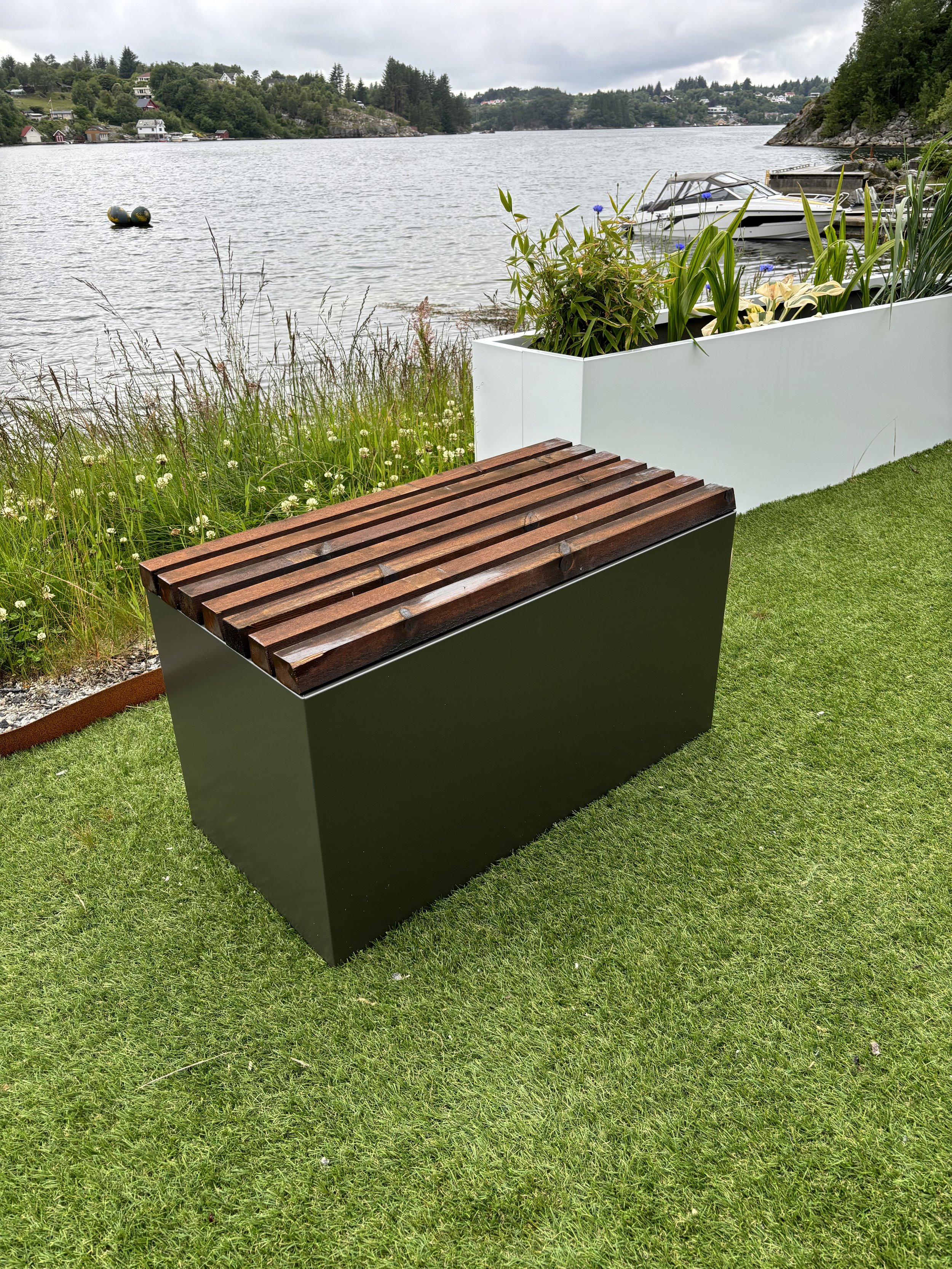 Benk topp alternativ for blomsterkasse 80x40