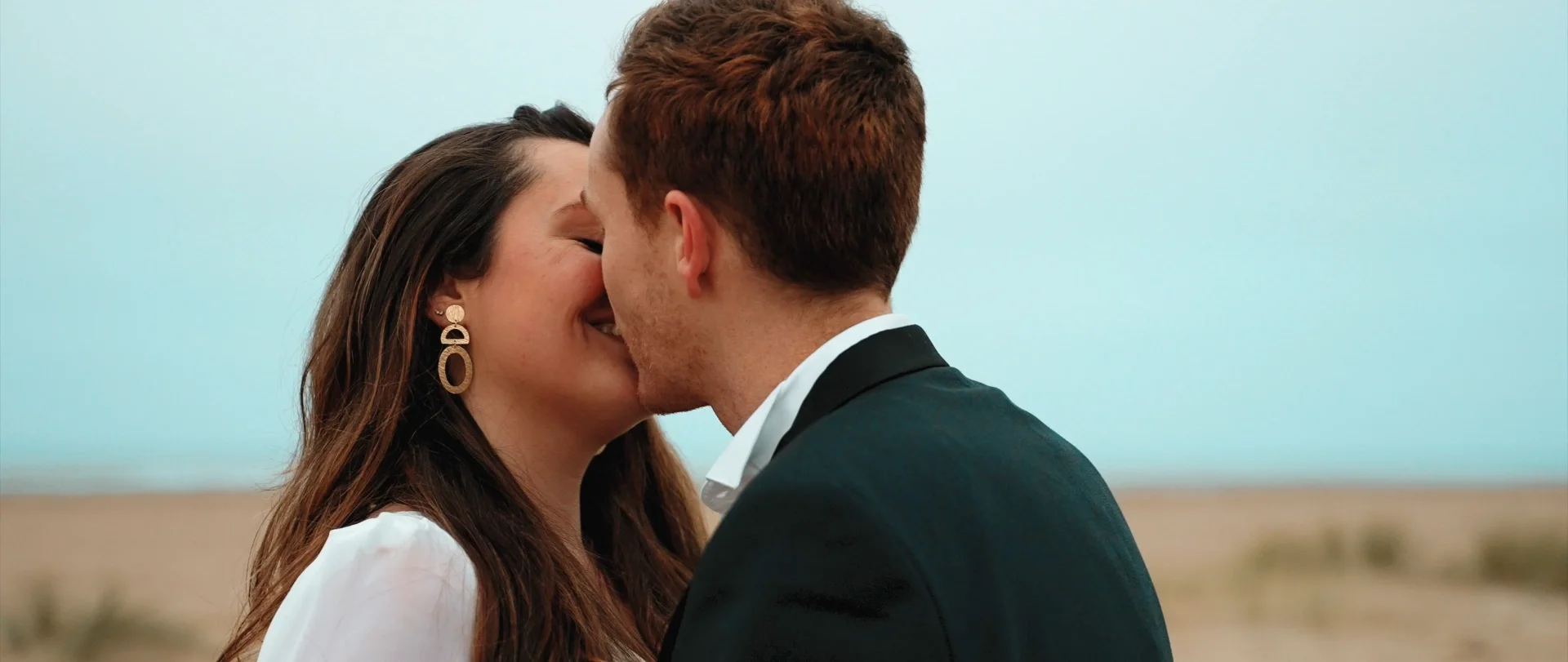 Une session “ Trash the dress ” hivernale avec Anaïs et Étienne