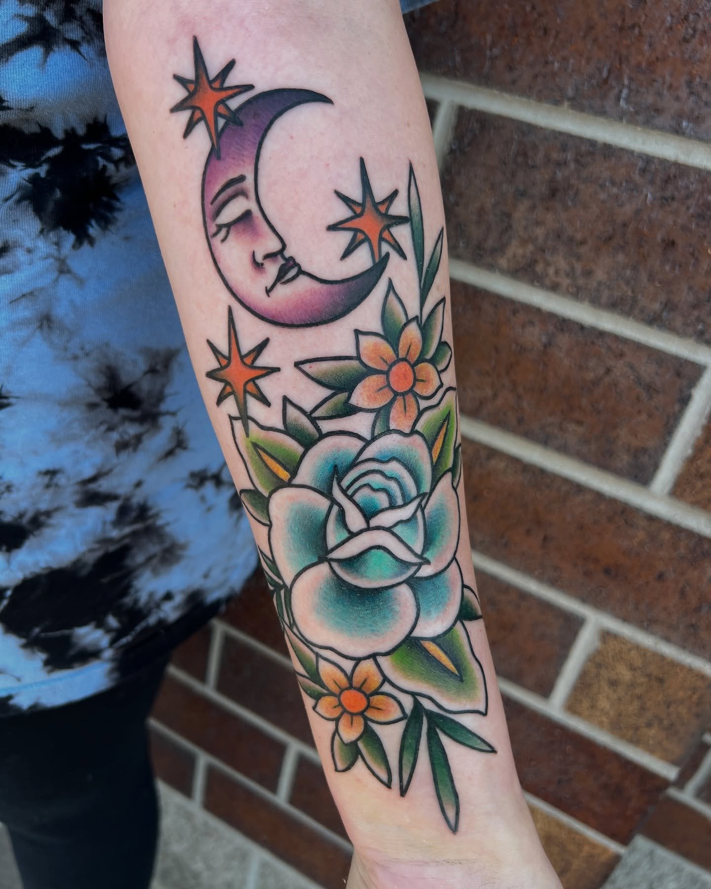 We started a floral half sleeve with a moon so I got to do my thing with this! You know I had to add the close up of that rose. We’ll be adding a sun and more florals to the other side later 🌜🌹✨
DM to book! :)