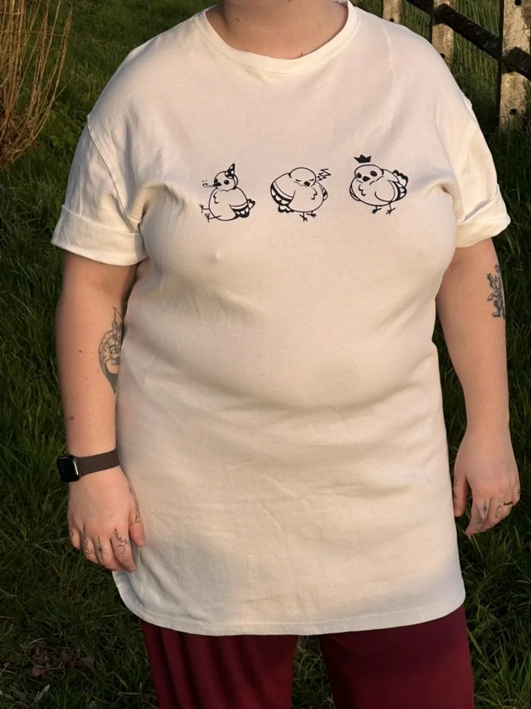 Pigeons - L white T-shirt Dress