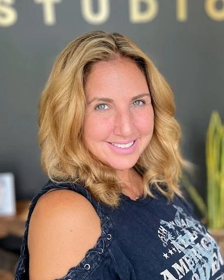 ✨ Sunlit strands, effortless glow ✨

Highlights by Jacob are the perfect way to brighten your look and add natural dimension. Whether you&rsquo;re going for soft + subtle or bold + radiant, these perfectly placed highlights create movement and shine 