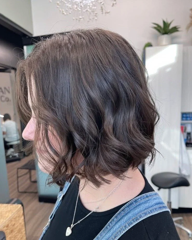 ✨ Fresh + Effortless ✨

This soft, textured bob by Stylist Jacob is the ultimate low-maintenance look &mdash; sleek, modern, and full of movement. Perfect for anyone who loves a clean shape with just the right amount of bounce.

#ClementineAndHoney #