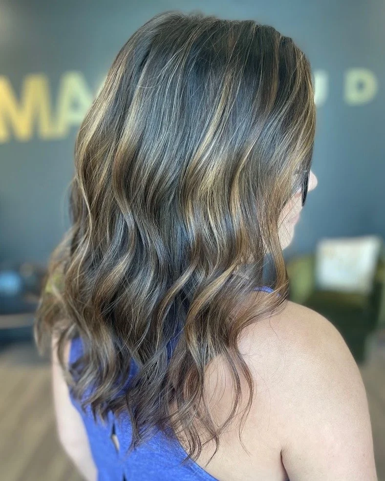 ✨ Gracefully covered, beautifully refreshed ✨

Gray coverage doesn&rsquo;t just blend&mdash;it transforms. Master Stylist Krista brings back depth, shine, and confidence with every touch. 💇&zwj;♀️🌿

#ClementineAndHoney #GrayCoverage #HairByKrista #