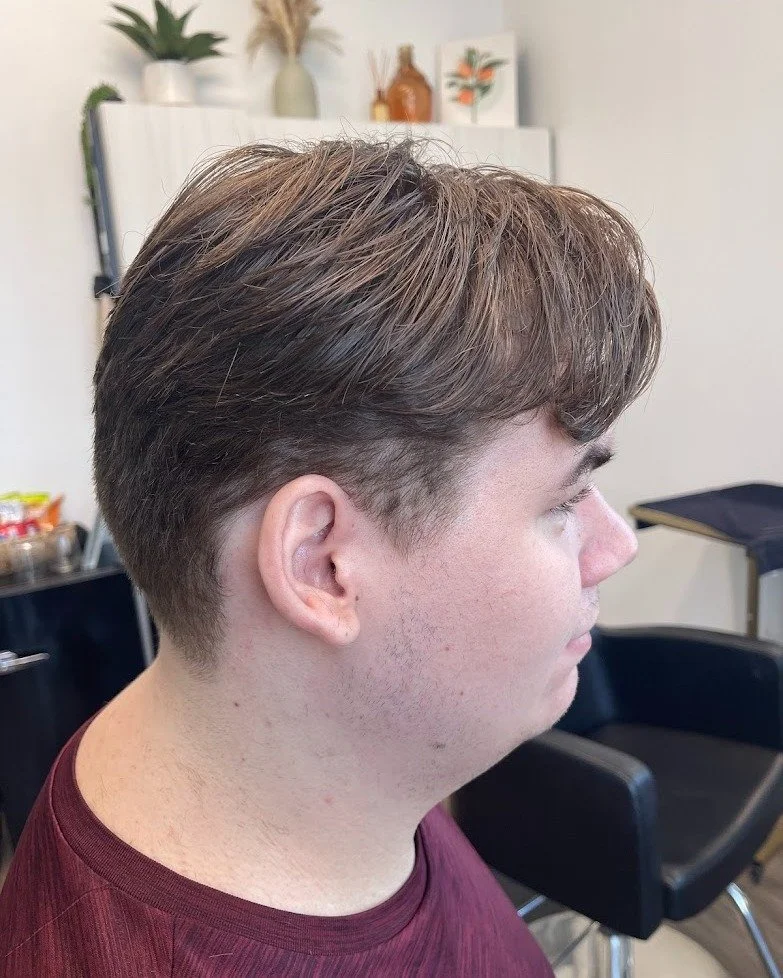 Fresh, sharp, and tailored to you 💇&zwj;♂️✨ 

Jacob delivered this men&rsquo;s haircut with precision and style &mdash; keeping it clean, modern, and easy to maintain. The perfect blend of polished and effortless.

#clementineandhoney #MensHaircut #