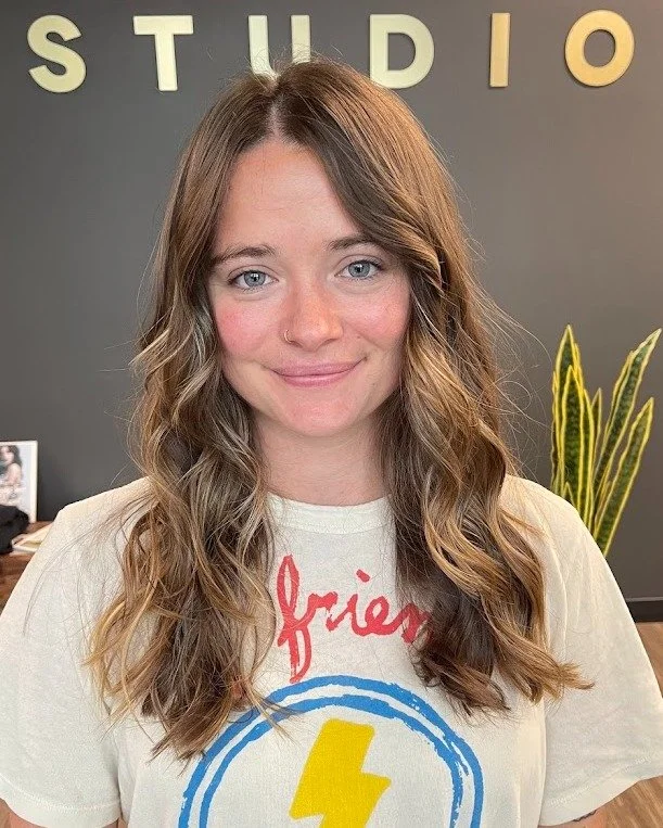A beautiful, healthy finish that enhances every strand. ✨ 

Jacob gave this gorgeous long hair a clean-up and polished finish that brings out its natural shine and flow. Sometimes a simple refresh is all you need to feel brand new!

#ClementineAndHon