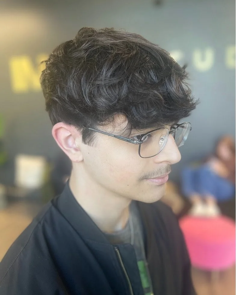 🚨 Transformation time! 

Jacob took this men&rsquo;s cut from overgrown to effortless &mdash; creating shape, texture, and movement for the perfect everyday style.

A good haircut isn&rsquo;t just maintenance &mdash; it&rsquo;s a confidence reset.

