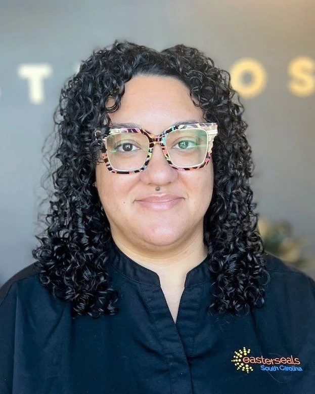 These curls 😍

Krista gave them the perfect shape to really let the natural texture shine. Defined, bouncy, and full of life without feeling heavy ✨

Proof that a great curly cut makes all the difference 🤍🍊

#ClementineAndHoney #KristaDidThat #Cur