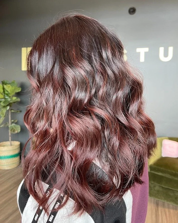 This rich color by Madison is such a showstopper ❤️&zwj;🔥

Deep, glossy, and full of dimension with the prettiest red tones shining through ✨ 

The shine and movement really bring this color to life.

#ClementineAndHoney #MadisonDidThat #RichColor #