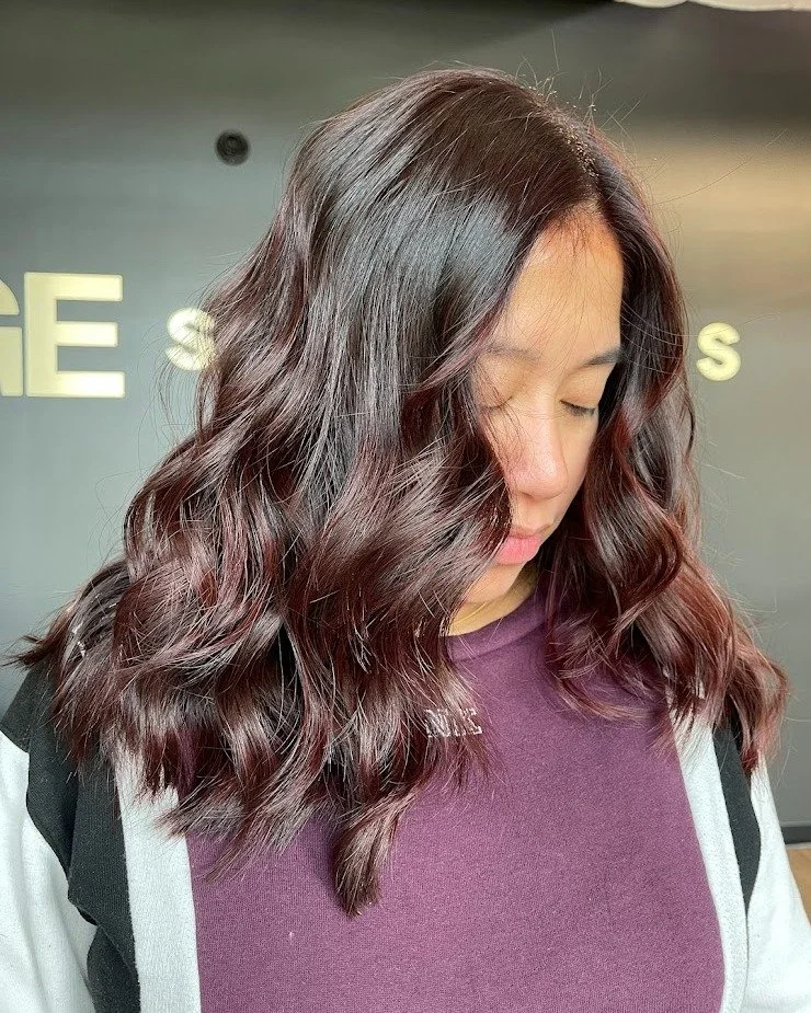 That color though 🤎✨

Madison created a rich, dimensional tone that looks beautiful from every angle.

#ClementineAndHoney #MadisonDidThat #HealthyHair #GlossyHair #SalonStyle #NextonSquare
