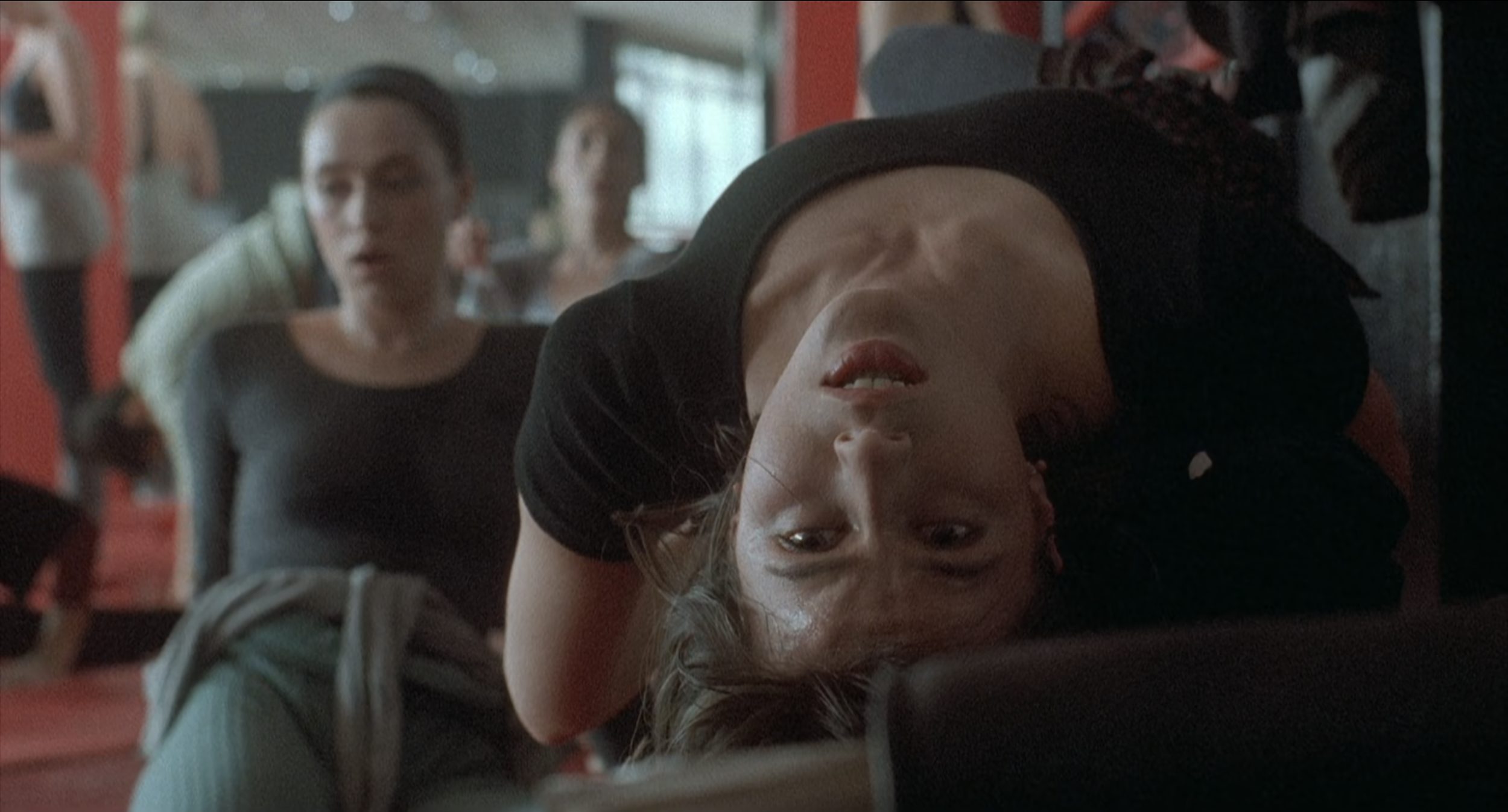 Three Colors Red 32 - filmspice.png