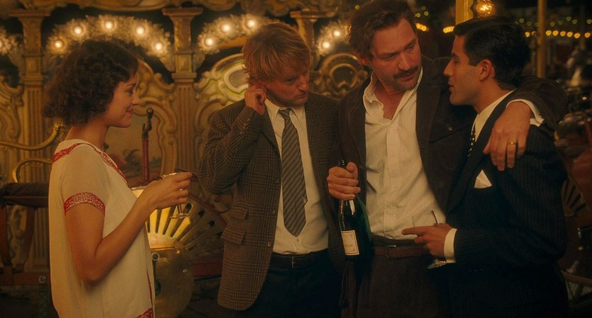 Midnight in Paris (2011)