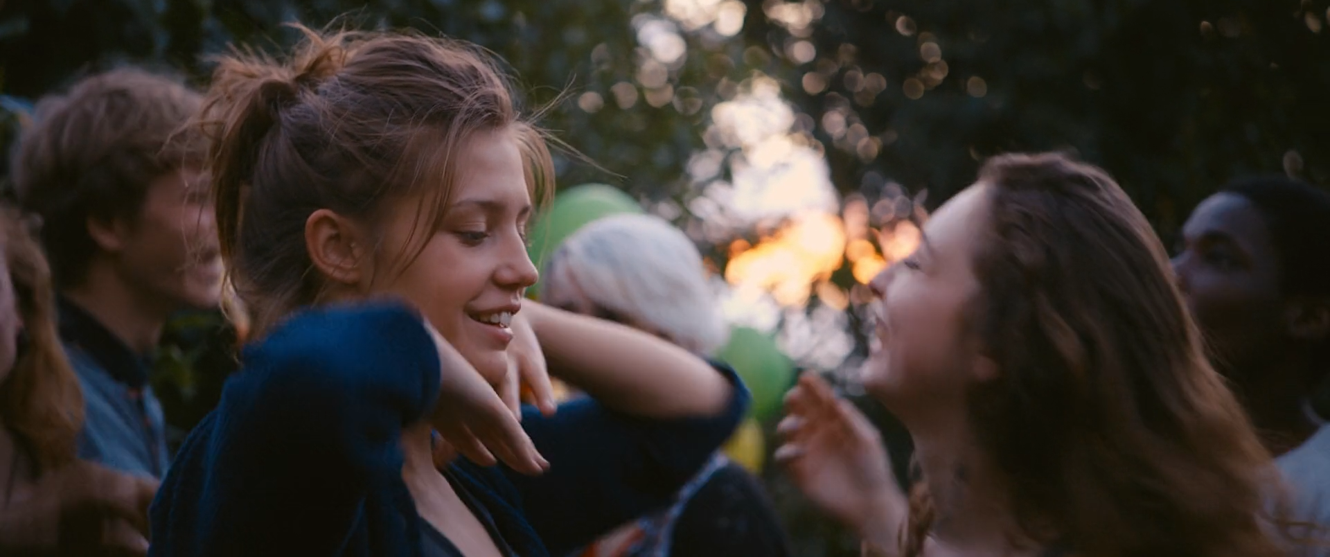 Blue is the Warmest Color - Filmspice 38.png